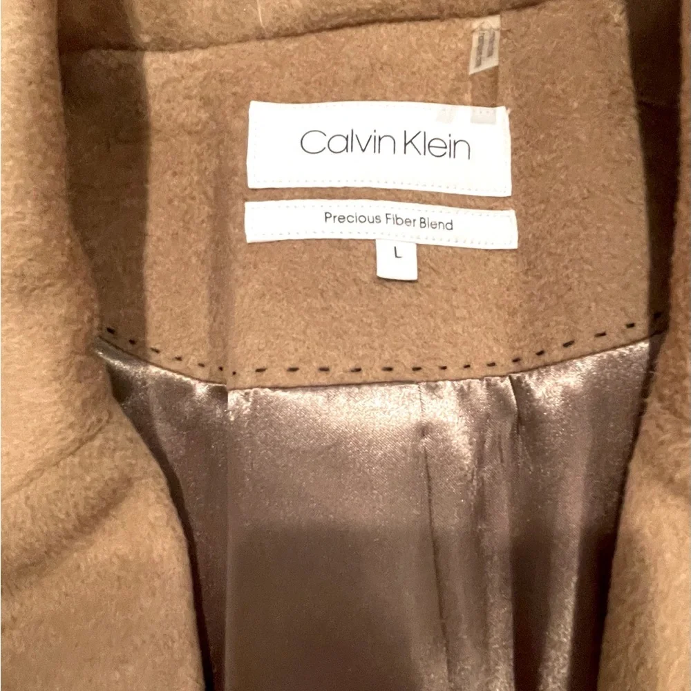New without tags…Beautiful men’s topcoat..camel/tan color mint condition - Picture 4 of 5